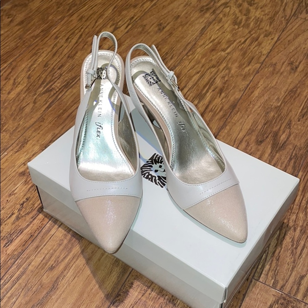 Anne Klein iflex Heels